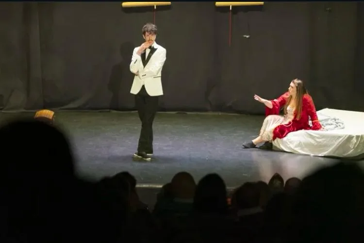 El típico cuento de Escena Zero en teatro